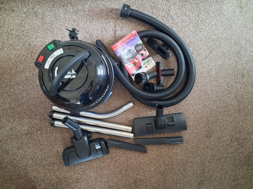 Henry numatic dry vacuum - henry,